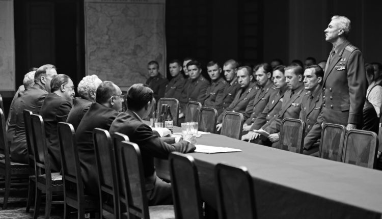 Дорогие-Товарищи-5