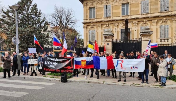 Митинг в Марселе