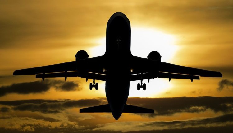 aircraft-g84f0e2060_1280