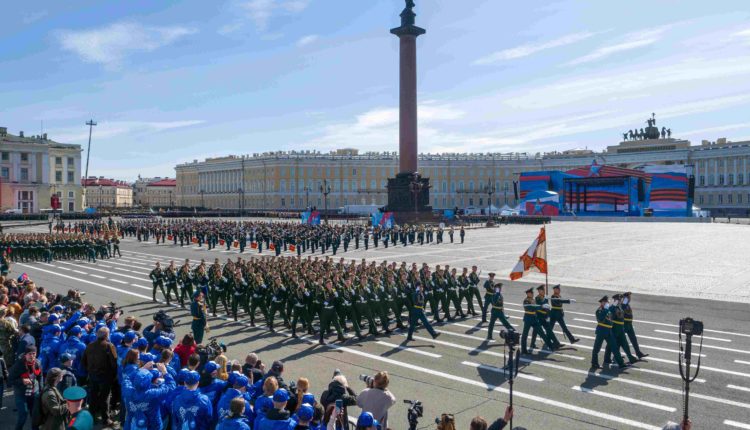 Парад Победы на Дворцовой площади